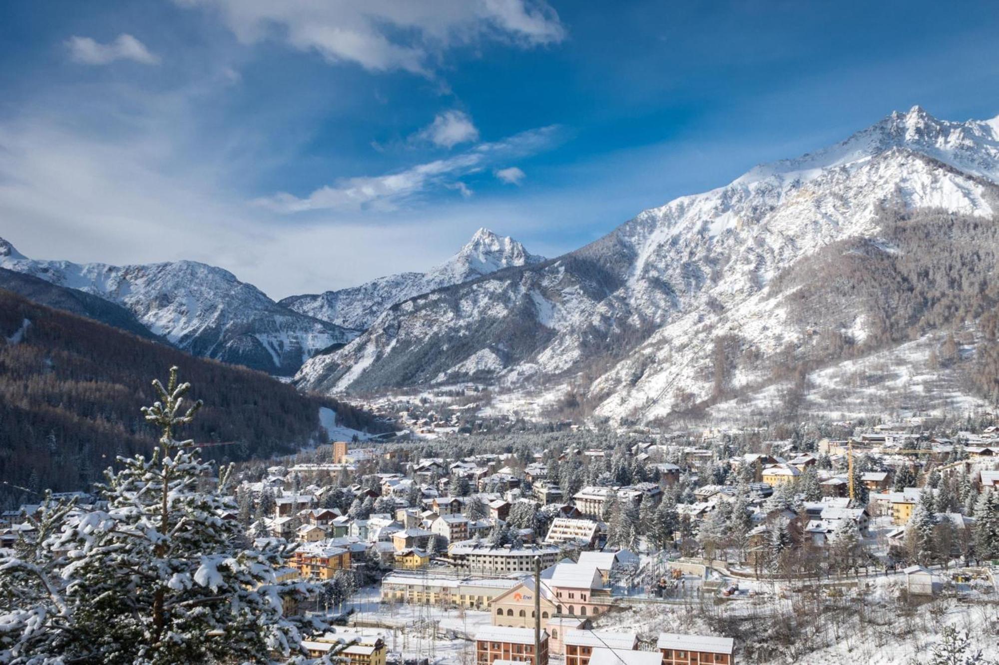 L' Aquila Campo Smith On The Ski Slopes - Happy Rentals Bardonecchia Esterno foto